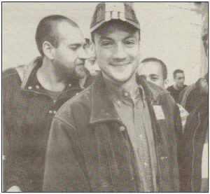 "En effet le 2 décembre 1996, soit cinq jours avant le braquage de la bijouterie, Jimmy Maillard se rend avec d'autres coéquipiers en visite à la prison de Nancy, dans le cadre des activités sociales du club, il est reconnu par plusieurs détenus, des mais d'enfance." Texte et photo: Old School Panini